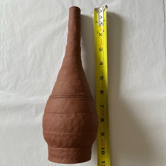 Handmade one of a kind earth tone Ceramic Vase by Israeli artist Orna Orr - Picture 7 of 16